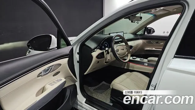 Genesis GV70 2023 thumb 10