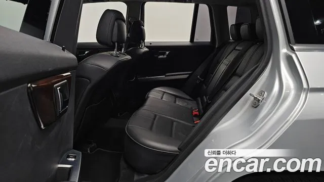 Mercedes-Benz GLK-Class 2009 thumb 10