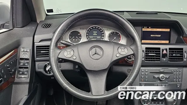 Mercedes-Benz GLK-Class 2009 thumb 12