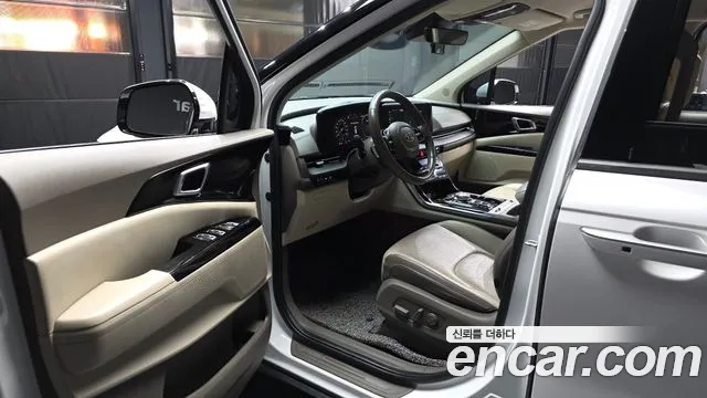 Kia Carnival 2020 thumb 9