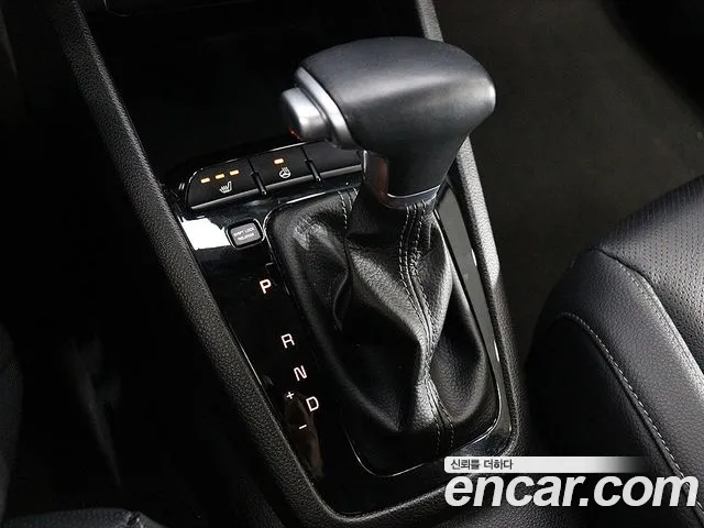 Kia Stonic 2017 thumb 8