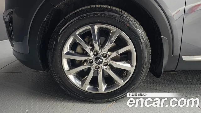 Kia Sorento 2017 thumb 5