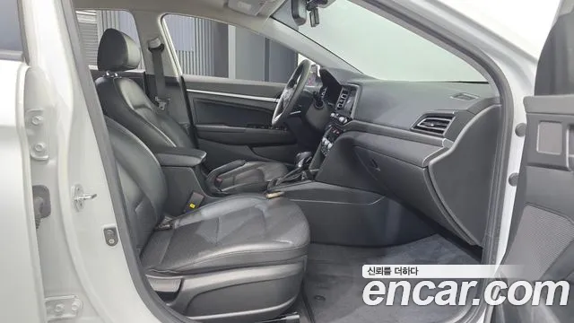 Hyundai Avante 2019 thumb 11