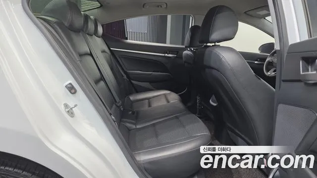 Hyundai Avante 2019 thumb 12