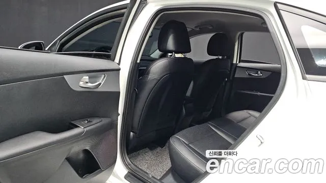 Kia K3 2022 thumb 11