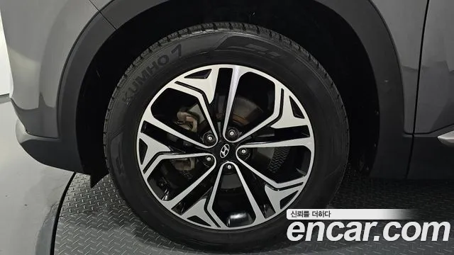 Hyundai Santa Fe 2018 thumb 5