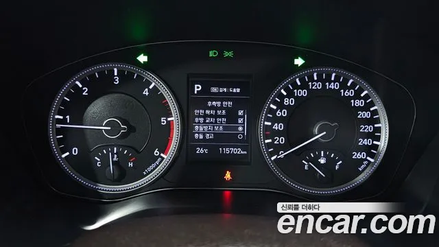 Hyundai Santa Fe 2018 thumb 8