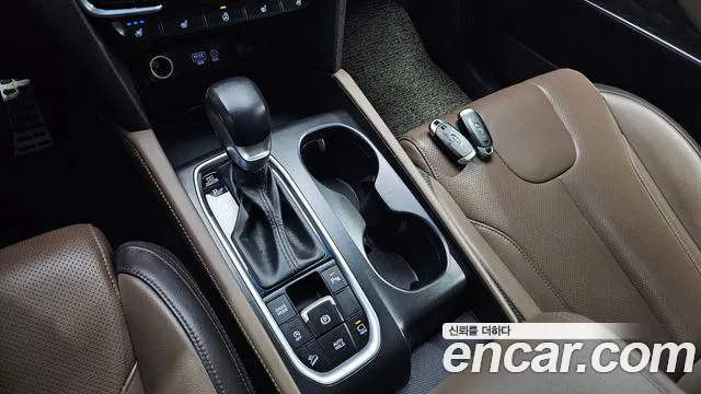Hyundai Santa Fe 2018 thumb 9