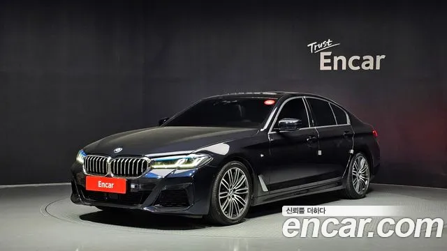 BMW 5-Series 2019 thumb 12