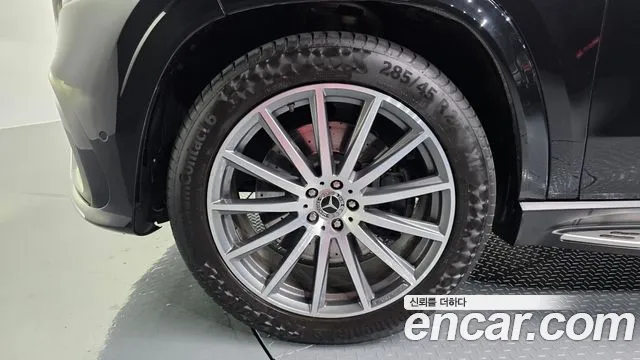 Mercedes-Benz GLS 2024 thumb 4