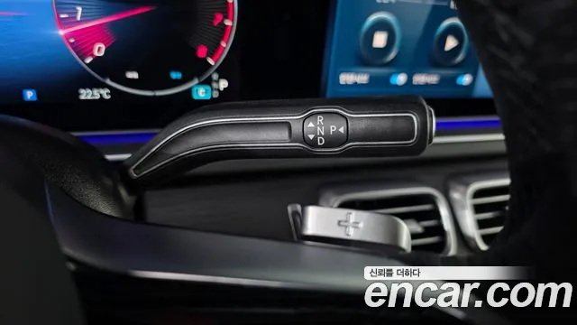 Mercedes-Benz GLS 2024 thumb 8