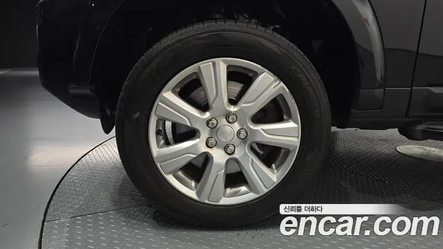 Land Rover Discovery 2014 thumb 4