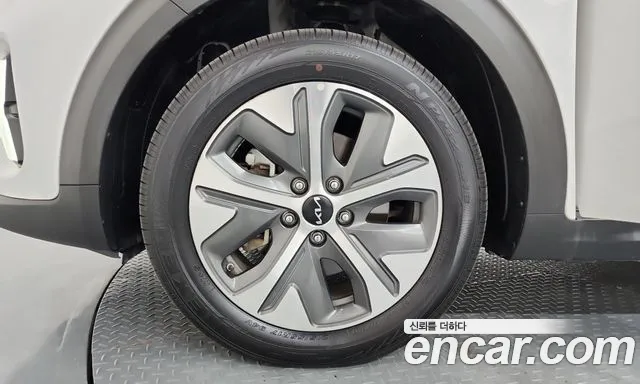 Kia Niro 2023 thumb 5