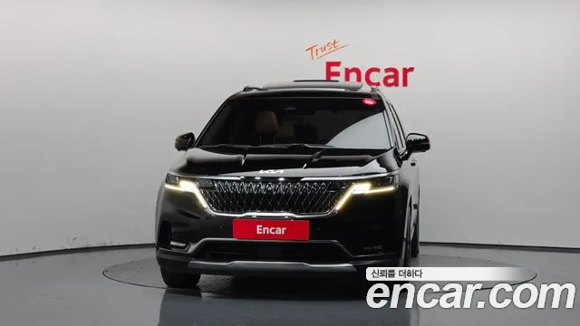 Kia Carnival 2023 thumb 3