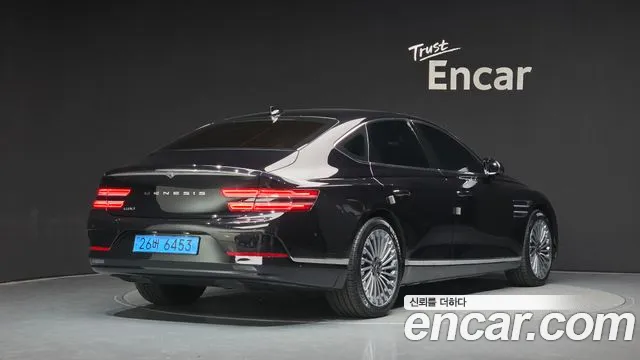 Genesis G80 2022 thumb 2