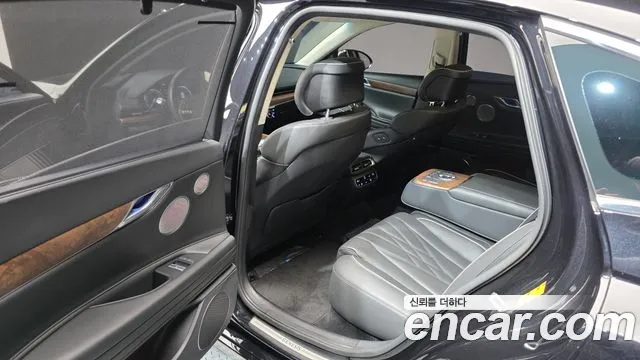 Genesis G80 2022 thumb 11
