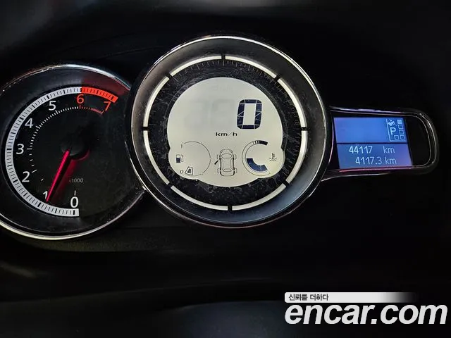 Renault-KoreaSamsung Fluence 2019 thumb 9