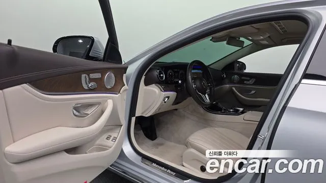 Mercedes-Benz E-Класс 2020 thumb 10