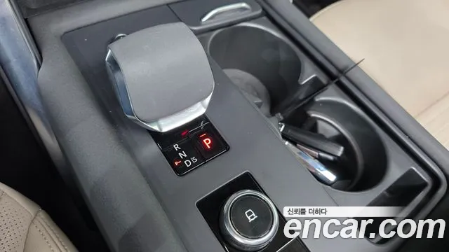 Land Rover Discovery 2022 thumb 9