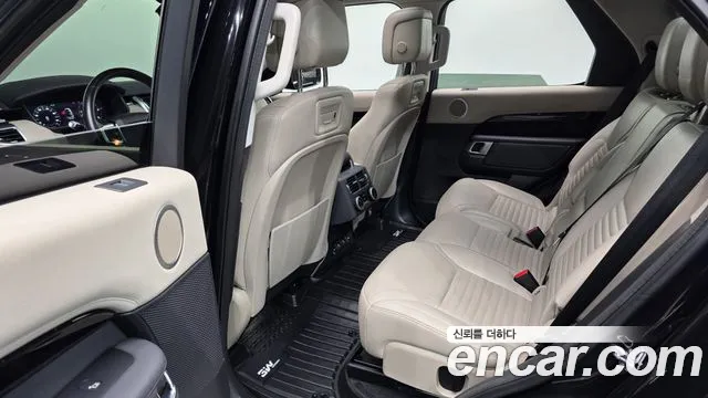 Land Rover Discovery 2022 thumb 12