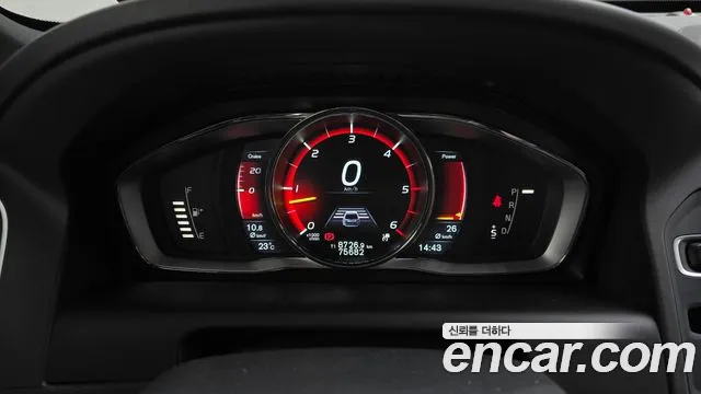 Volvo XC60 2015 thumb 8