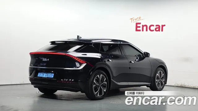 Kia EV6 2022 thumb 2
