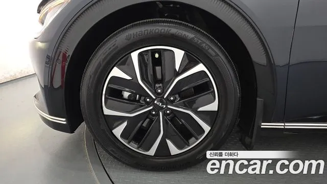 Kia EV6 2022 thumb 5