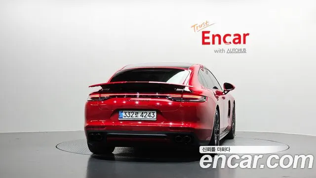 Porsche Panamera 2021 thumb 4