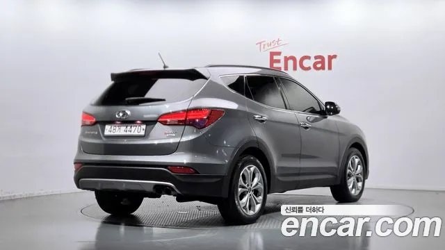 Hyundai Santa Fe 2015 thumb 2