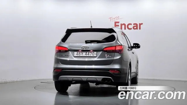 Hyundai Santa Fe 2015 thumb 4