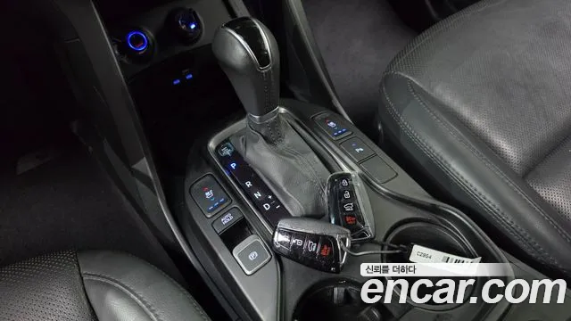 Hyundai Santa Fe 2015 thumb 9