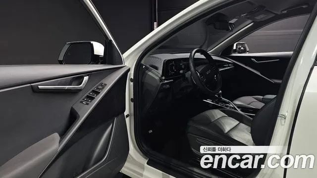 Kia Niro 2023 thumb 10
