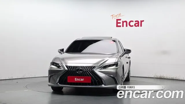 Lexus ES 2024 thumb 3