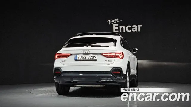 Audi Q3 2023 thumb 4