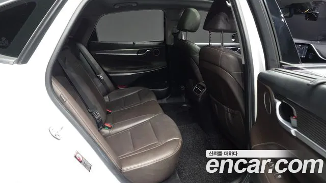 Hyundai Grandeur 2018 thumb 12
