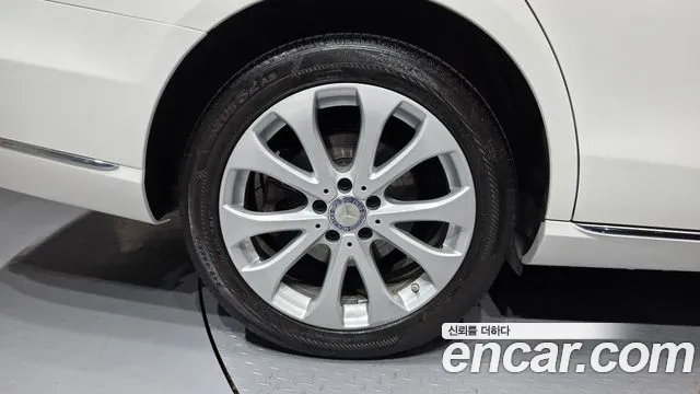 Mercedes-Benz E-Класс 2017 thumb 5