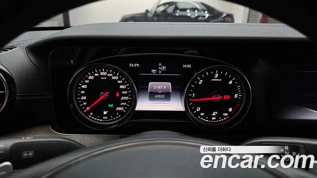 Mercedes-Benz E-Класс 2017 thumb 8