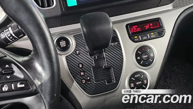 Kia Ray 2013 thumb 8