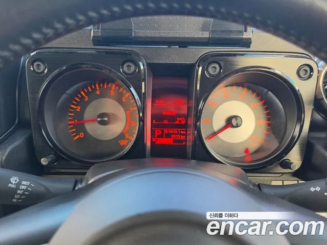 Suzuki Jimny 2021 thumb 8