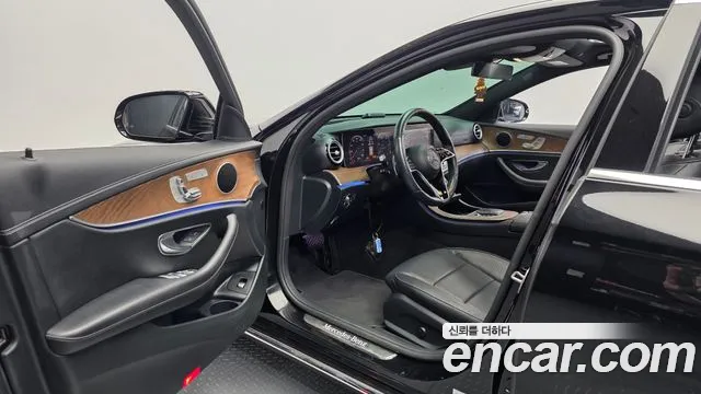 Mercedes-Benz E-Класс 2021 thumb 9