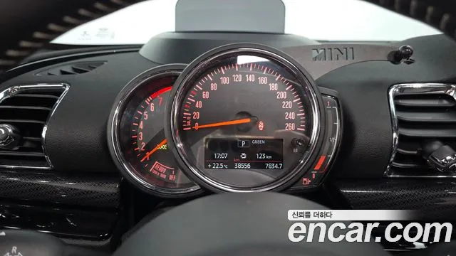 MINI Clubman 2020 thumb 8
