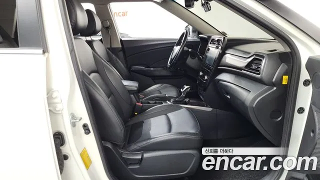 KG_Mobility_Ssangyong TIBOLI 2021 thumb 11