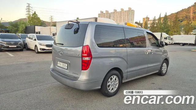 Hyundai Starex 2013 thumb 4