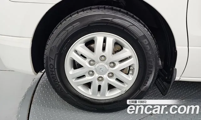 Hyundai Starex 2017 thumb 5
