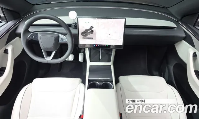 Tesla Model Y 2026 thumb 7