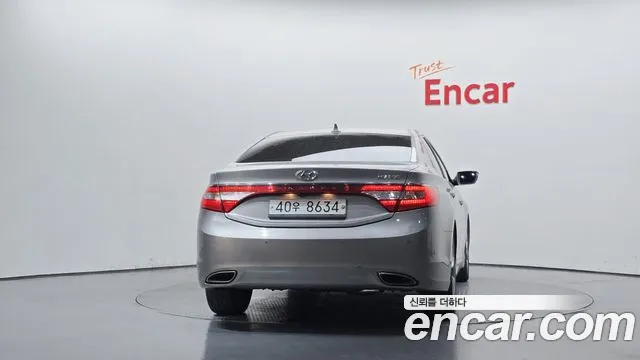 Hyundai Grandeur 2011 thumb 4