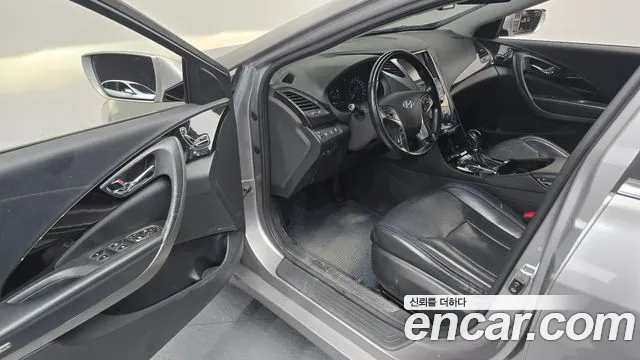Hyundai Grandeur 2011 thumb 10
