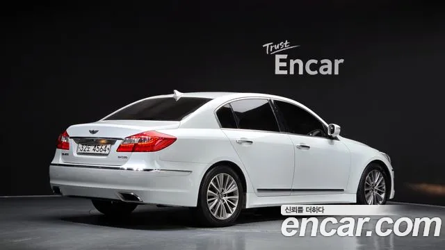 Hyundai Genesis 2012 thumb 2