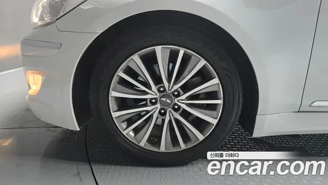 Hyundai Genesis 2012 thumb 5