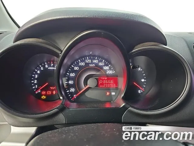 Kia Ray 2015 thumb 6